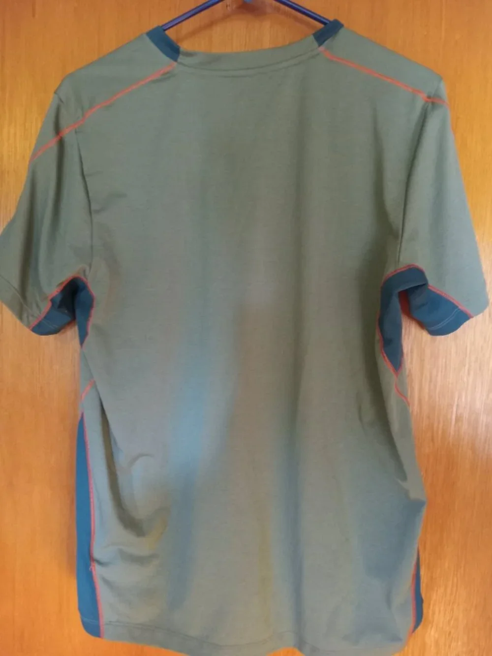 *3 FOR $13* Men's North Face green tshirt